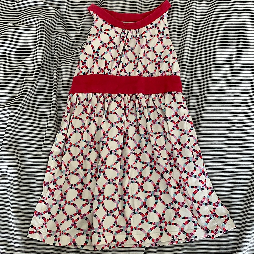 Tea collection white dress w multicolor patterns